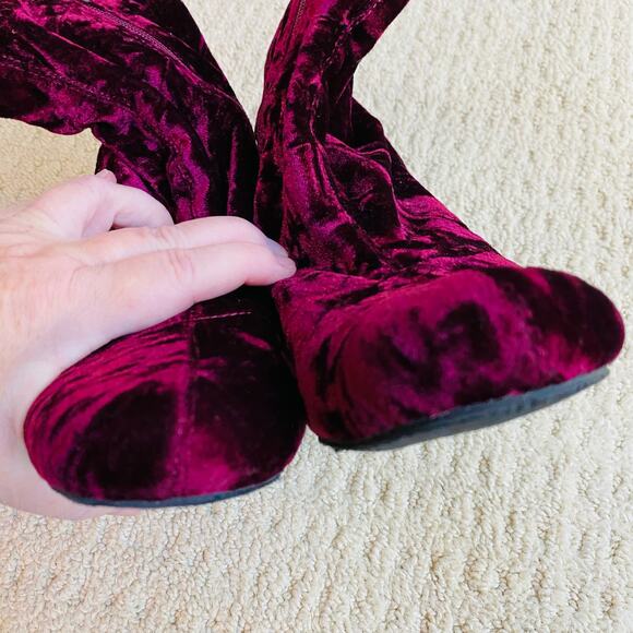 MIA Vickie crushed velvet booties berry red US 9,5M Mod Go-Go Fashion Booties - Picture 11 of 11